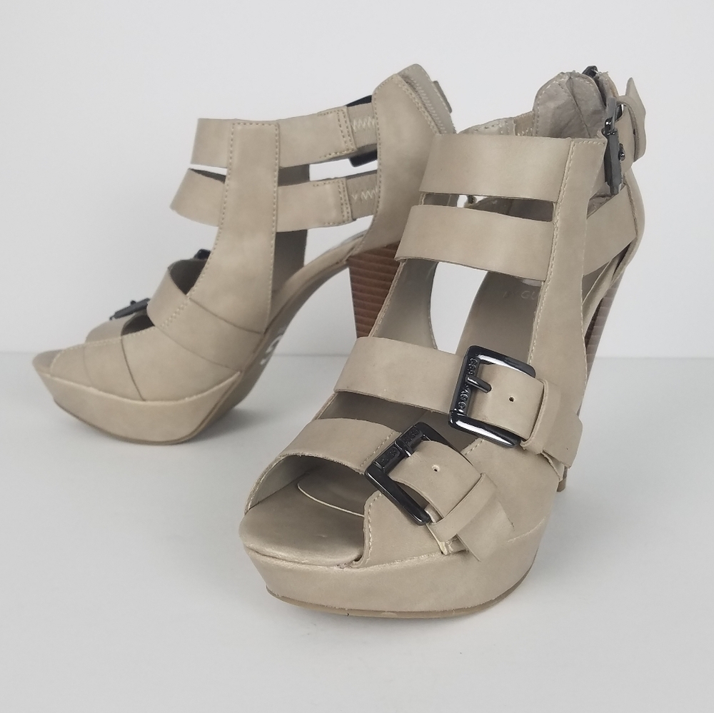 Women's Guess Leather Platform Heels Size 6m